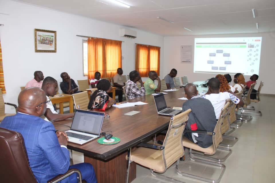 Exportation: Bientot l’exportation du bissaap en Europe