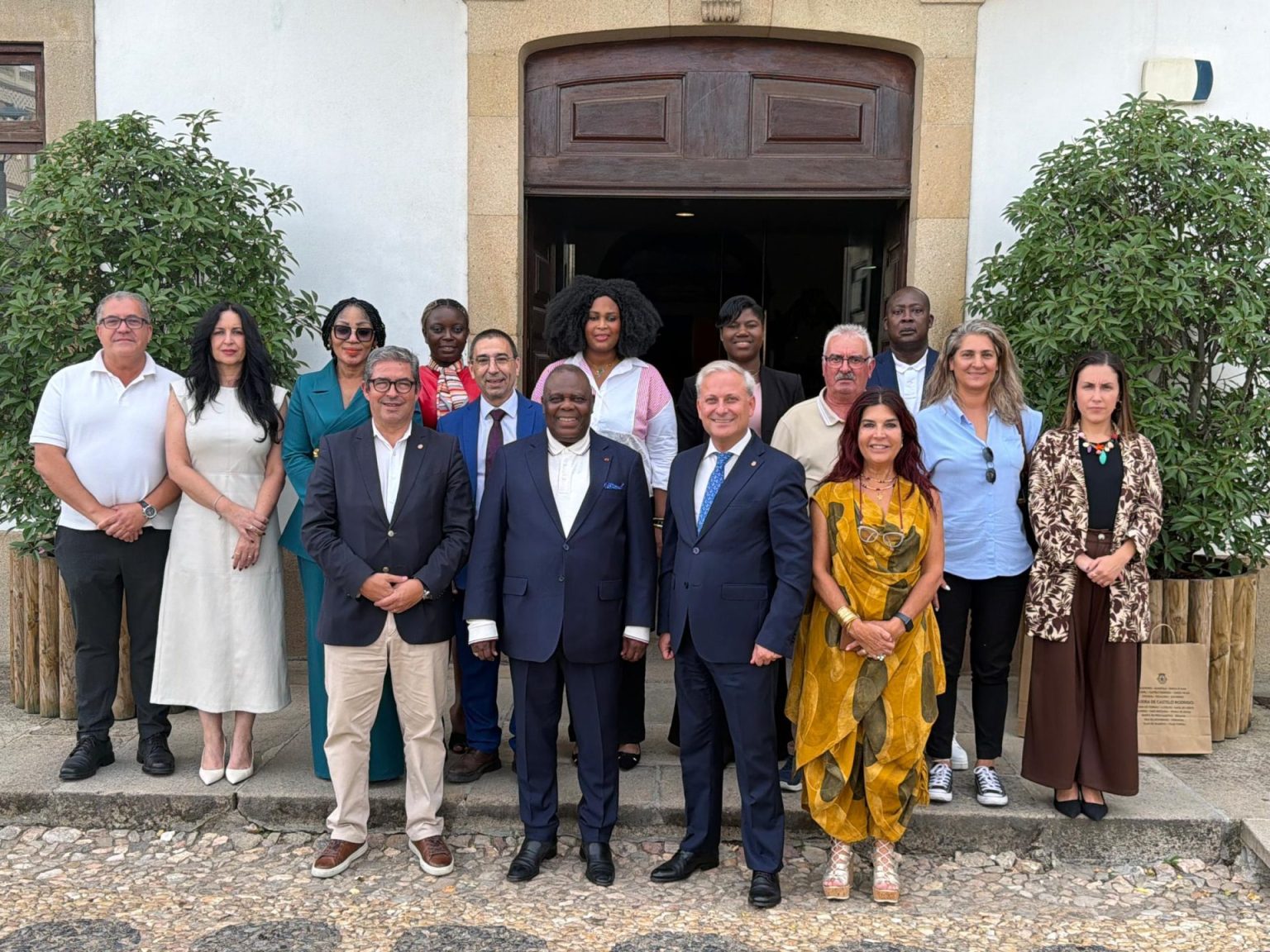 LE PRÉSIDENT DE LA COUR DE CASSATION EN VISITE À FIGUEIRA DE CASTELO RODRIGO, AU PORTUGAL